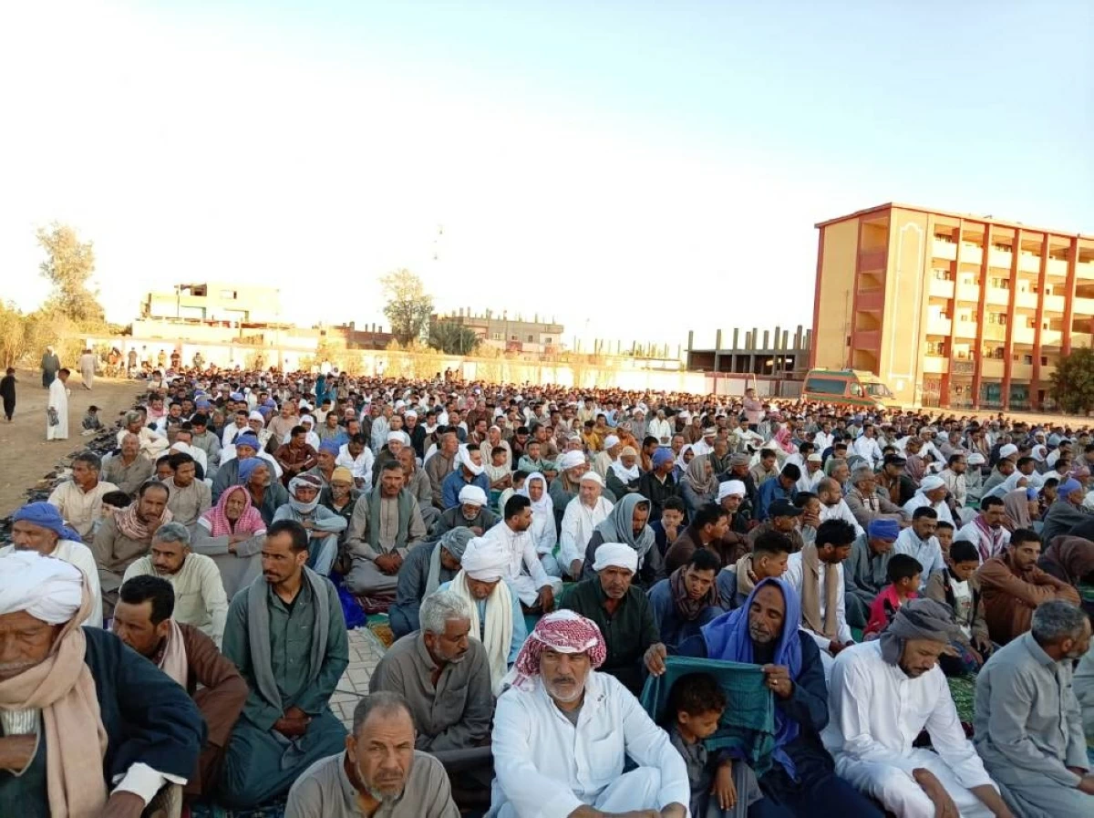 غرفة عمليات الأوقاف: إقبال حاشد على ساحات الصلاة والمساجد بمختلف محافظات الجمهورية