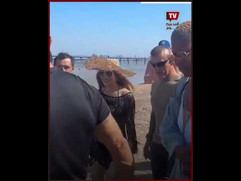 جينيفر لوبيز على شواطئ شرم الشيخ