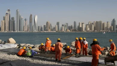 العد التنازلي لحظر العمل وقت الظهيرة في الإمارات