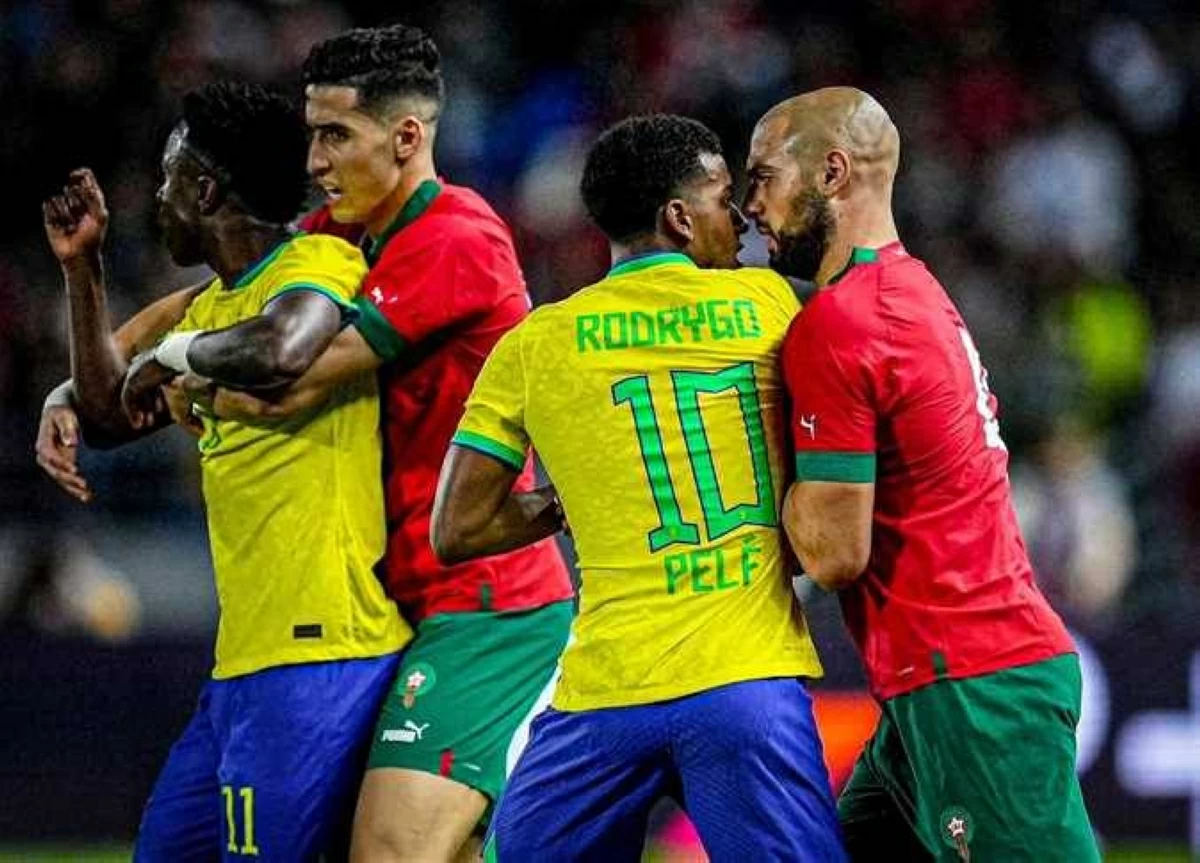 مباراة ودية بين منتخبي المغرب والبرازيل ، انتهت المباراة بفوز أسود الأطلس بهدفين لهدف